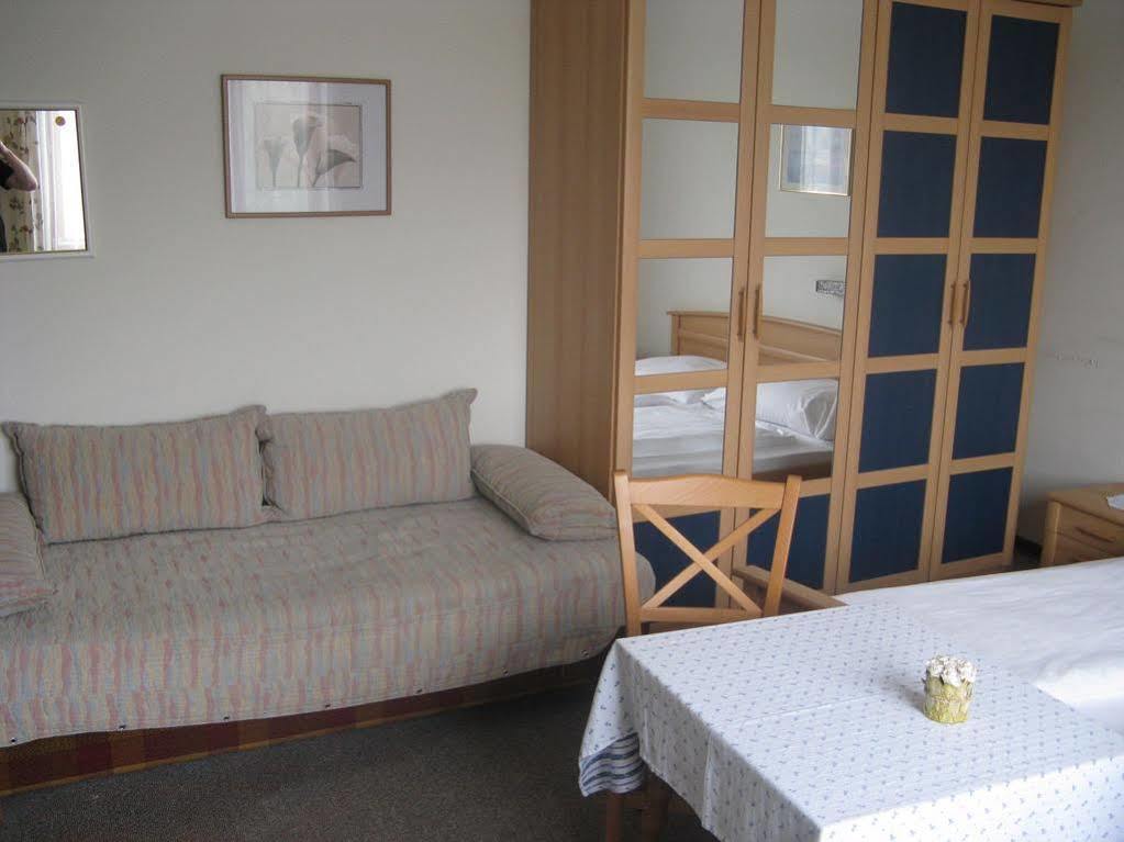 Gasthaus Roter Hahn Hotel Höflein an der Donau Kültér fotó